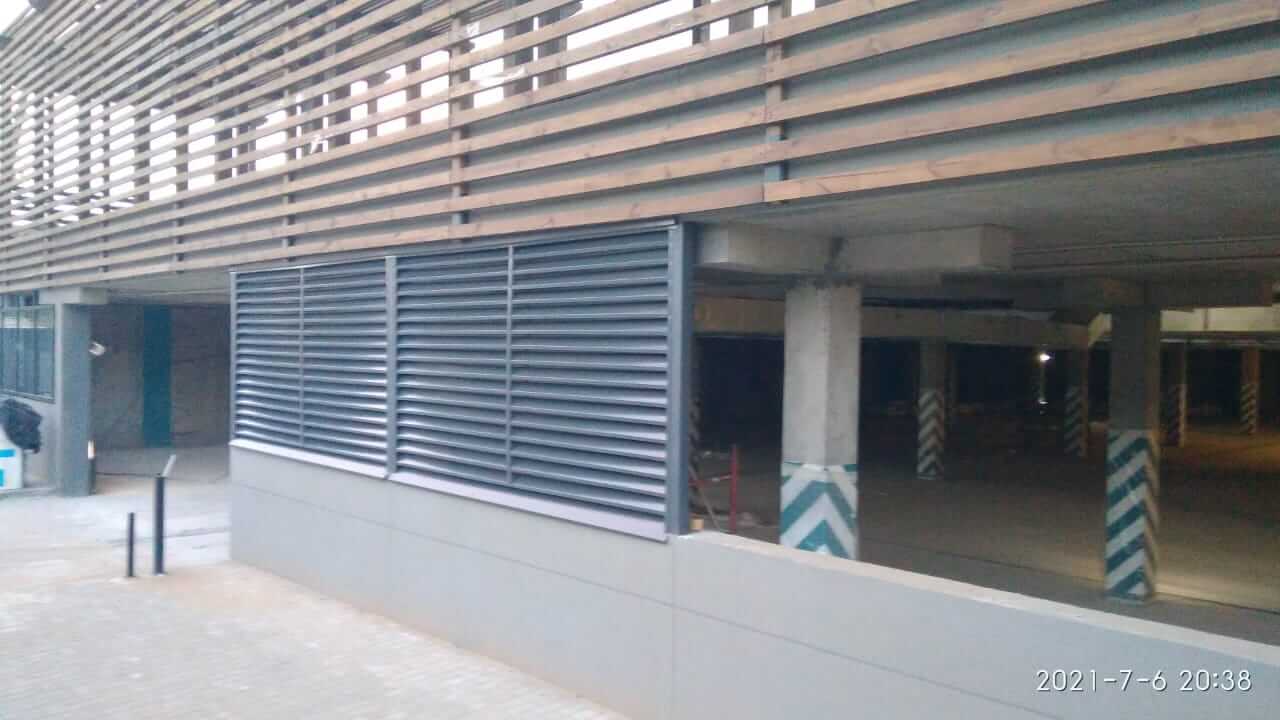 Астрахань. Жалюзи эко-З. Серый графит 2-стр. Заполнение на 1 этаже парковки фото 3