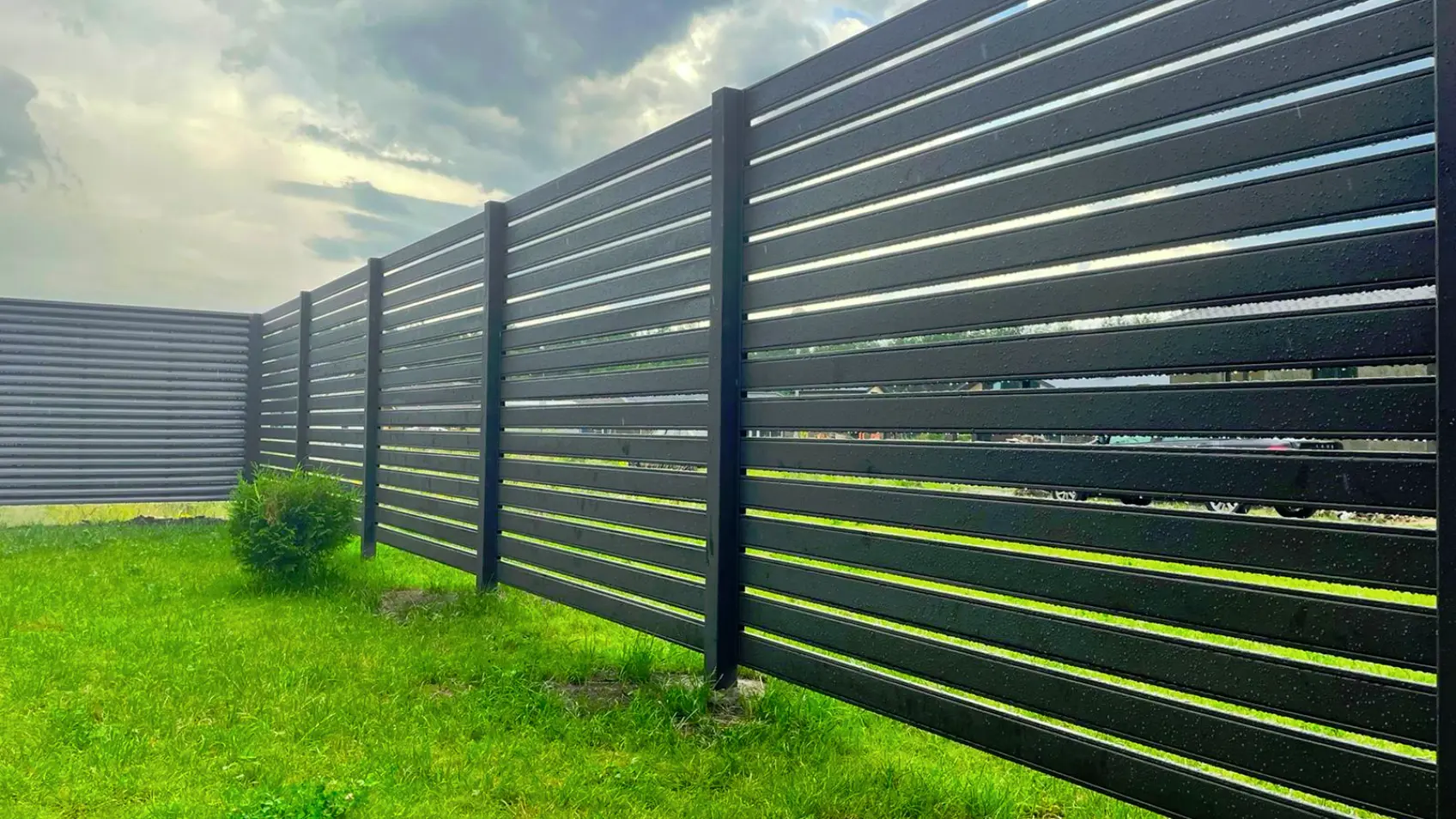 Фото 7 забор жалюзи-ранчо RAL8019 Темный Шоколад