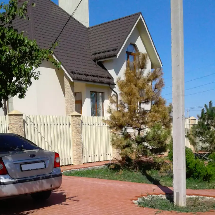 Фото 2 забор штакетник полукруглый RAL9003 Белый двусторонний